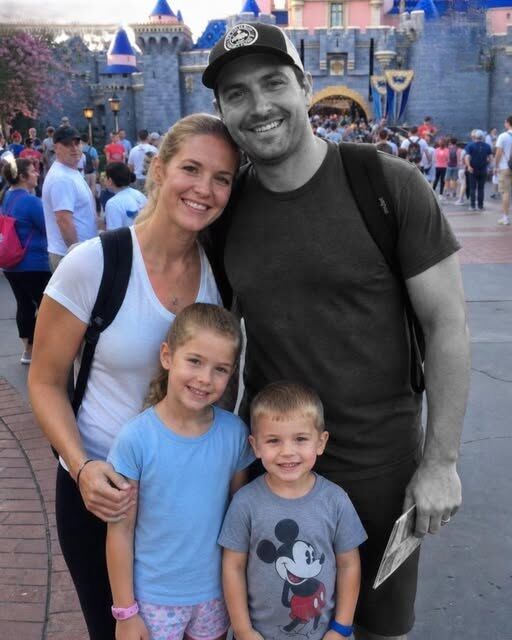 My Husband’s Boss Handed Me a Secret Safe File After His Fatal Crash — What I Discovered Inside Revealed My Sister Had Helped Destroy Him to Hide a Terrifying Betrayal