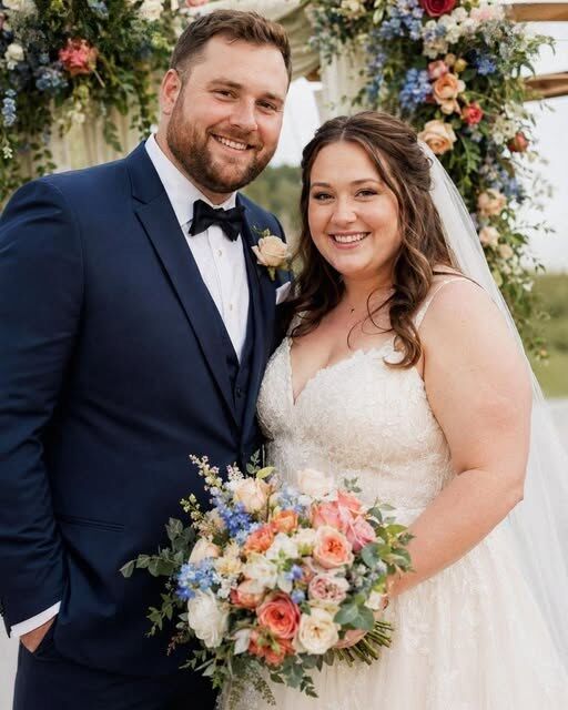 I Married a Waitress Against My Parents’ Wishes – On Our Wedding Night She Whispered, “Promise Me You Won’t Panic When You See This”