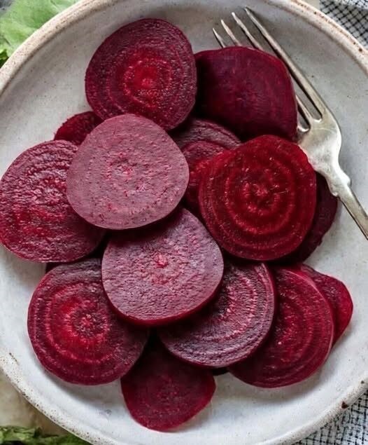 THE INCREDIBLE ROOT VEGETABLE QUIETLY TRANSFORMING YOUR HEALTH FROM THE INSIDE OUT