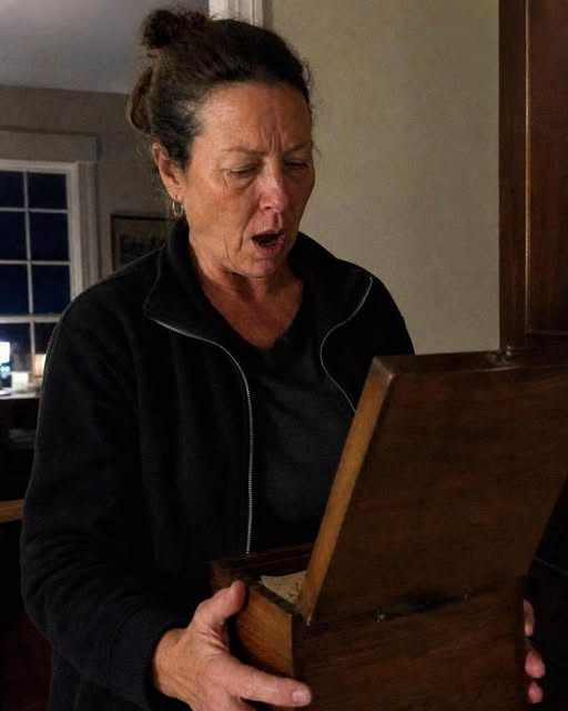 My Sister Convinced Everyone I Abandoned Our Father After His Stroke – Then His Will Made Me Unlock a Cabinet and Hand Her a Box She Never Expected to See Again