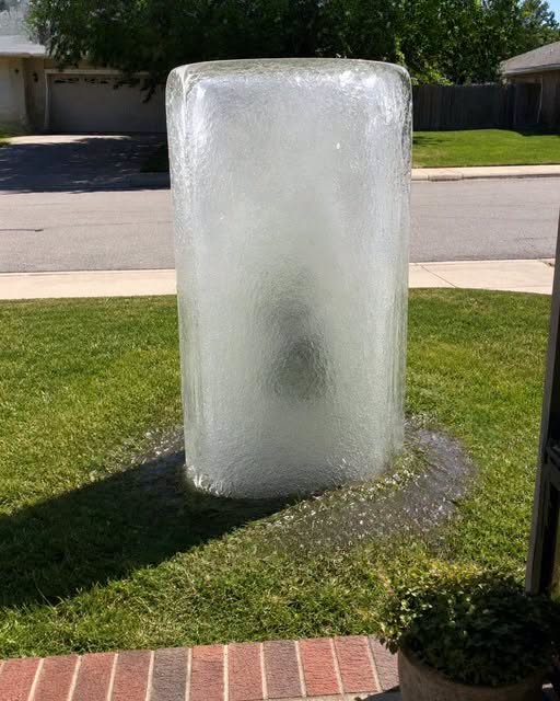 An Enormous Block of Ice Was Left on My Lawn Overnight – Its Melting Revealed an Object That Brought the Authorities to My Door