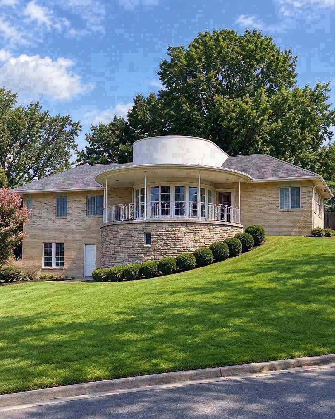 Inside the Unusual House That Looks Like a Work of Art